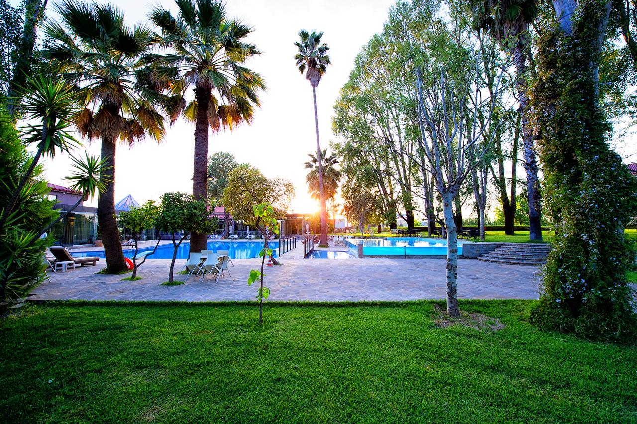 אגריניו Corali Resort מראה חיצוני תמונה